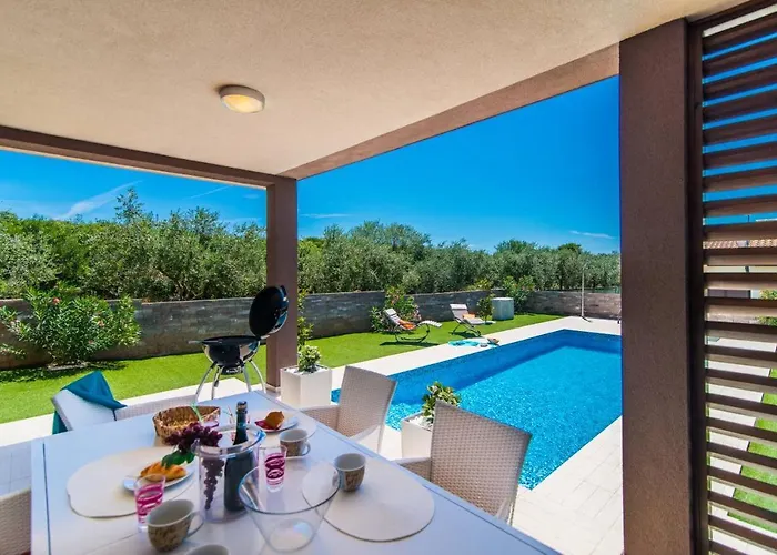 Σπίτι διακοπών 1972 Galižana