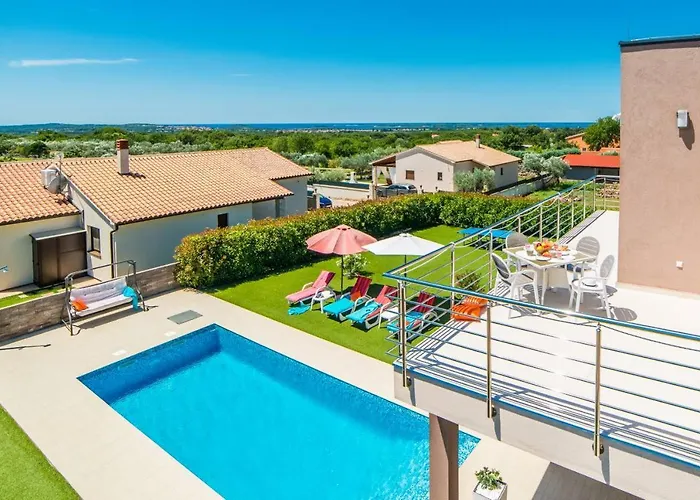 Σπίτι διακοπών 1972 *