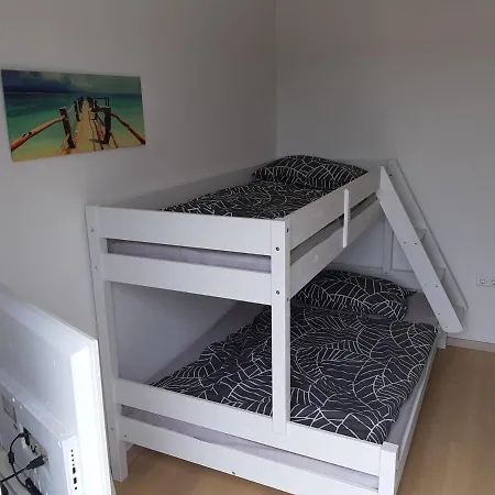 Semesterbostad 1972 Galižana